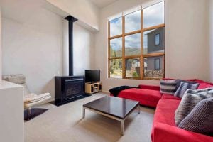 1 Bedroom & Loft Apartment – Snow Stream 3