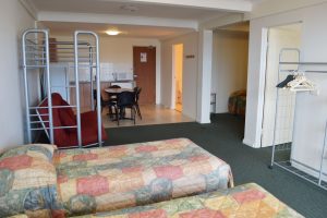 One Bedroom Apartment – Lakeview Plaza 16