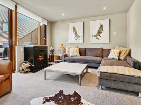 Snow Stream Apartments