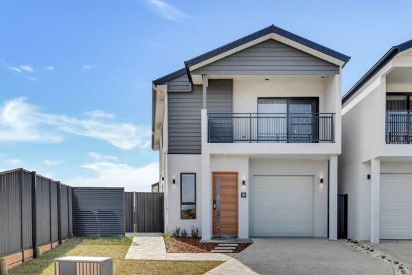 5 Bedroom House – 13B Alice St