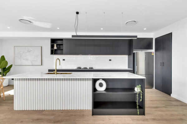 5 Bedroom House – 13B Alice St