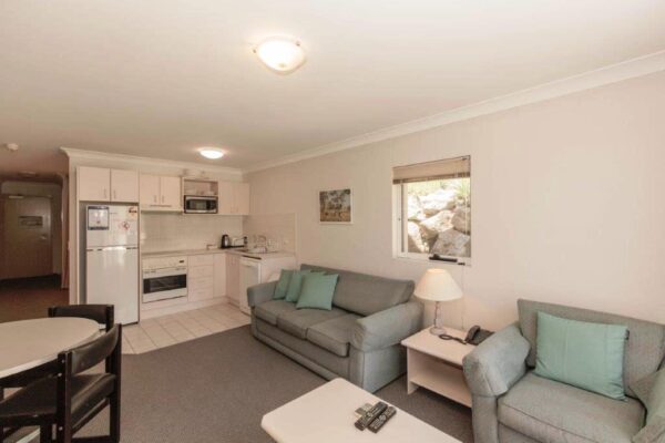 Studio Apartment – Horizons 505