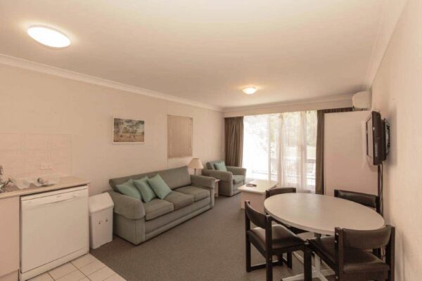 Studio Apartment – Horizons 505