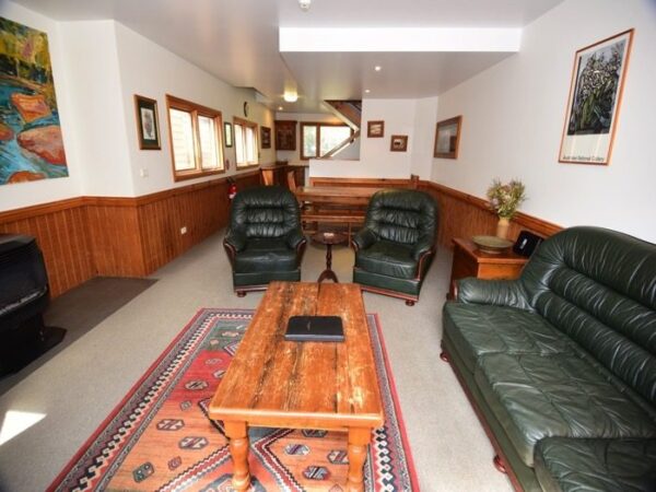 2 Bedroom & Loft Apartment – Mountain Vista 2
