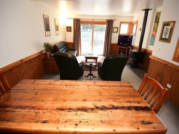 2 Bedroom & Loft Apartment – Mountain Vista 2