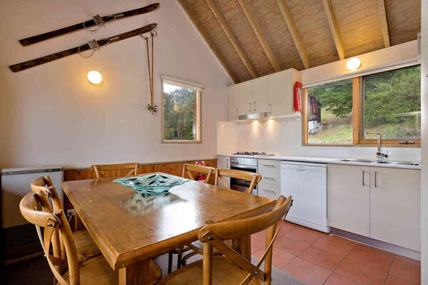 2 Bedroom & Loft Apartment – Banjo Townhouse 4