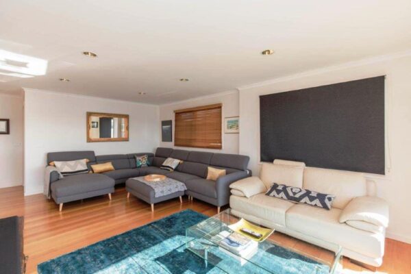 6 Bedroom House – The View