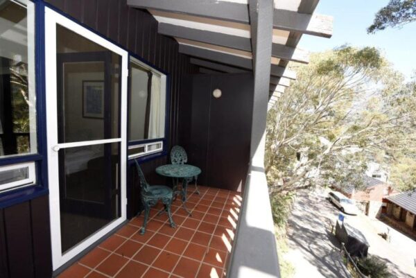 Studio Apartment – Karas 3