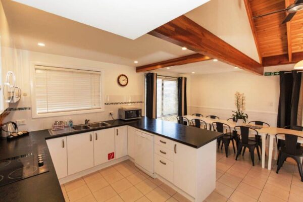 6 Bedroom Apartment – Kestrels Rest 1