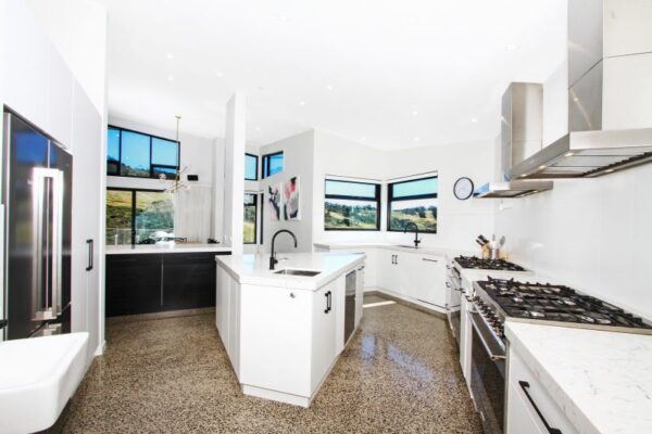 6 Bedroom Chalet – Smugglers Lodge, Smiggins