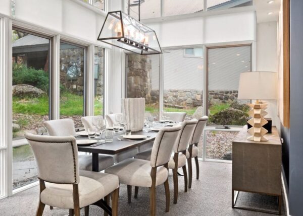 3 Bedroom & Loft Apartment – 11 Mountain Drive