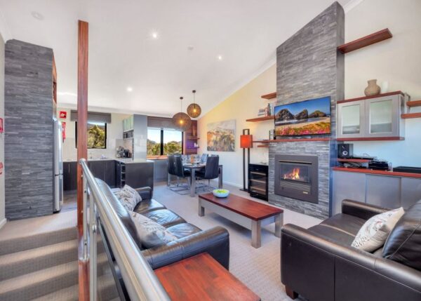 2 Bedroom Apartment – Aspen Creek 4