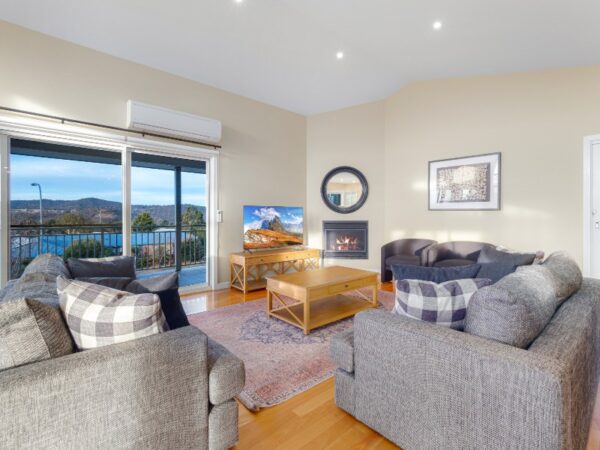 5 Bedroom Apartment – Alpine Retreat