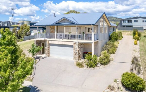 5 Bedroom Apartment – Alpine Retreat