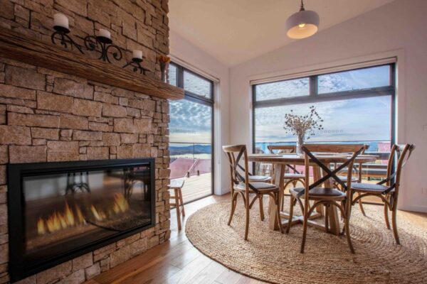 4 Bedroom Apartment – Stone and Crow