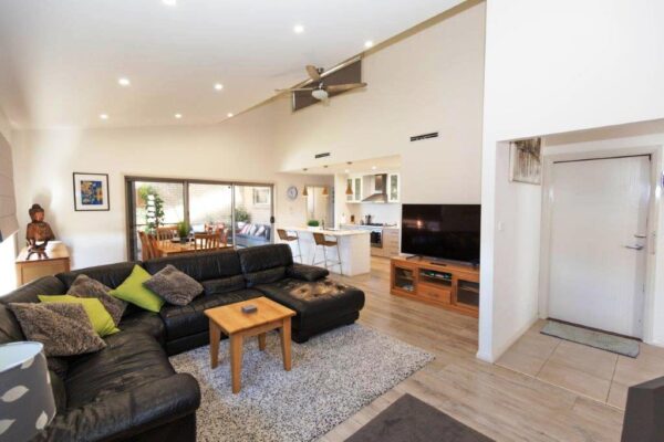 4 Bedroom House – Jindalee 3