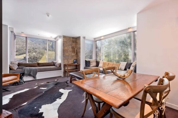 2 Bedroom Apartment – Big Nanook, Squatters 32