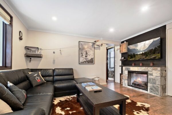 2 Bedroom Apartment – Chamonix