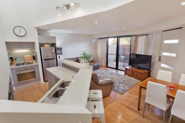 2 Bedroom Apartment – Khione 7