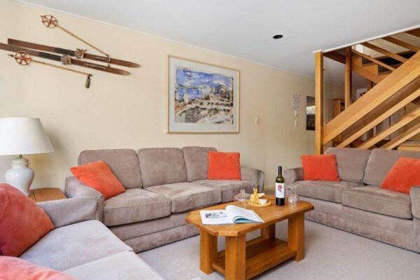 3 Bedroom Apartment – Warrina 8